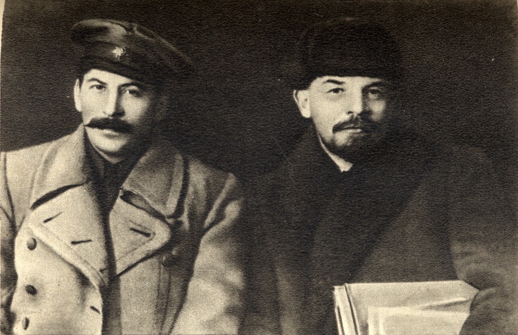 http://upload.wikimedia.org/wikipedia/commons/0/08/Vladimir_Lenin_and_Joseph_Stalin,_1919.jpg